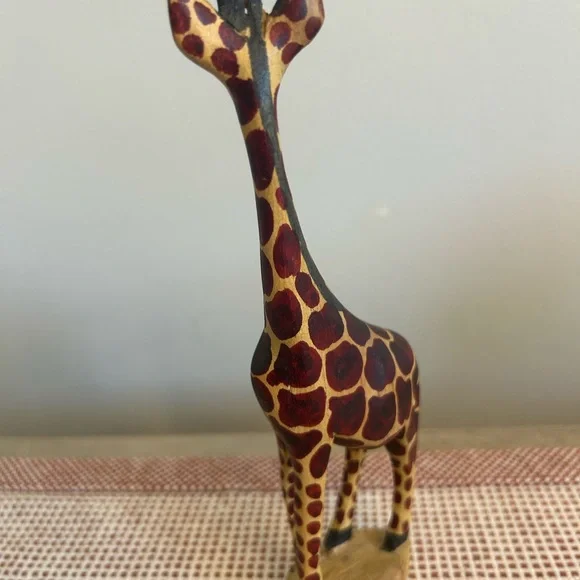 Vintage Wooden Giraffe Statue Tall MCM Primitive Folk Art 8.25” - Picture 5 of 10